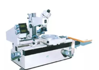 Tool Microscope